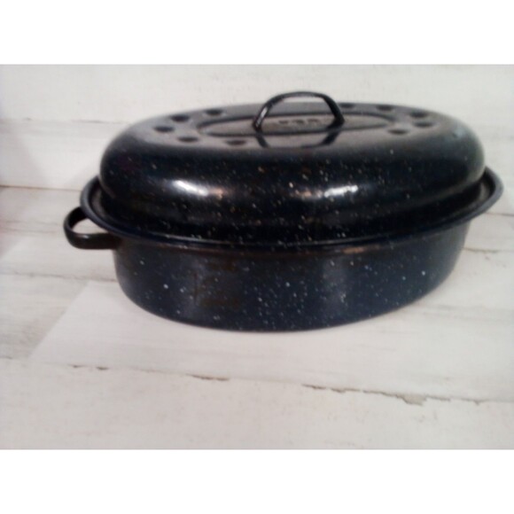 Medium Blue Roaster Pan / Great For All Occasions / Some Wear - Picture 4 of 16